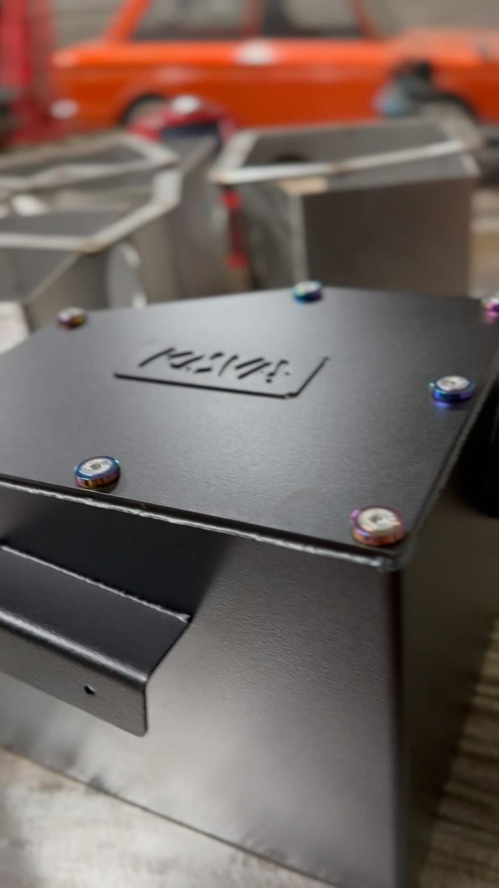 Discovery 2 Stainless Airbox only